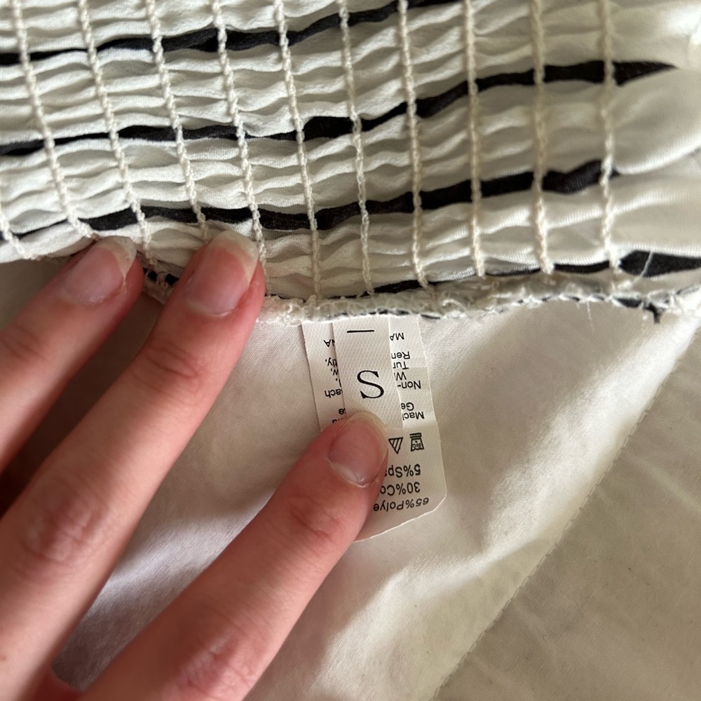 Striped Halter Top - Picture 4 of 4